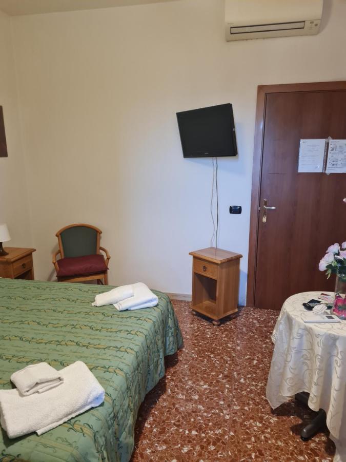 La Palazzina Hotel โรม ภายนอก รูปภาพ